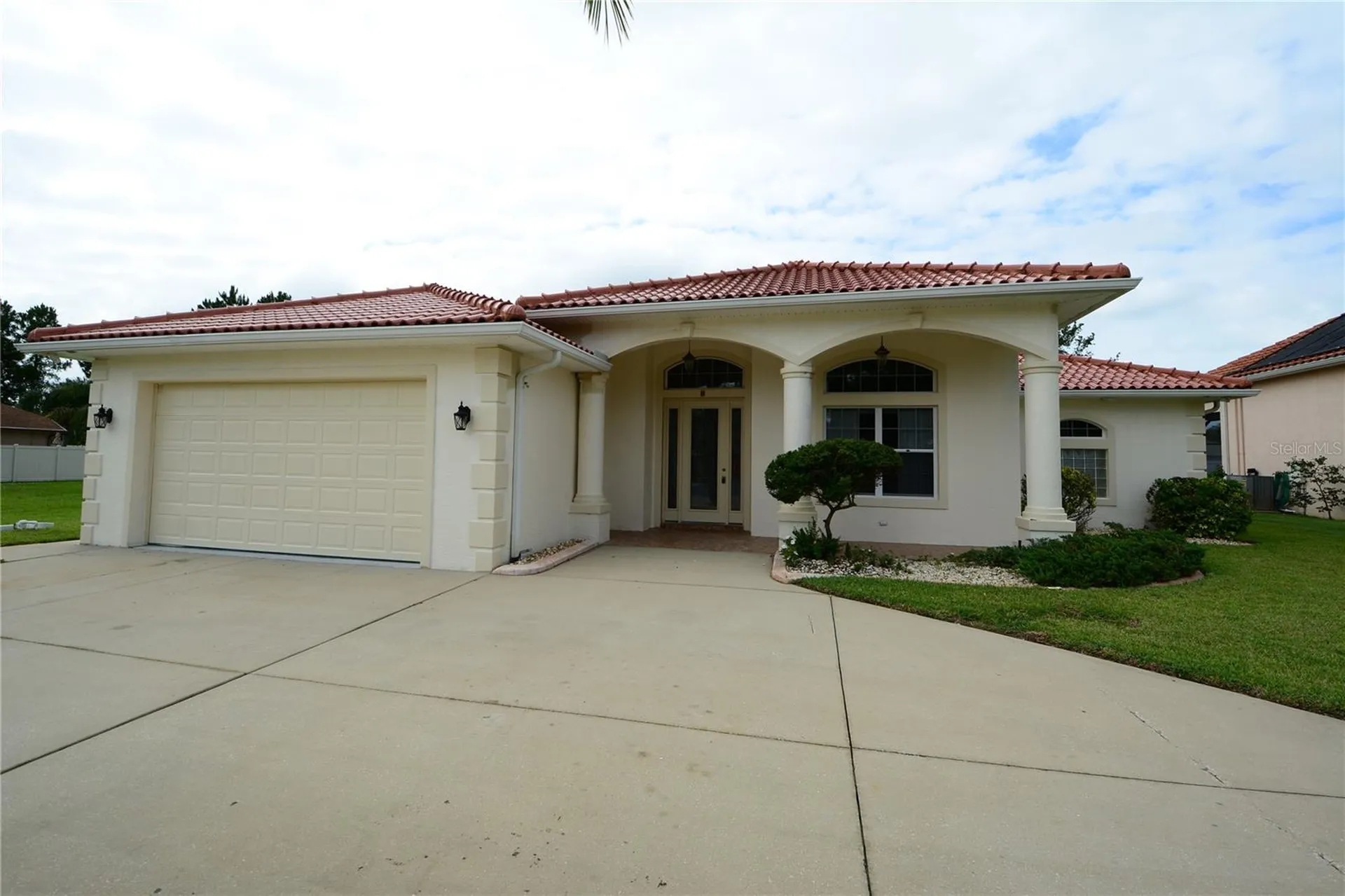 8 Fernon Lane Palm Coast FL 32137