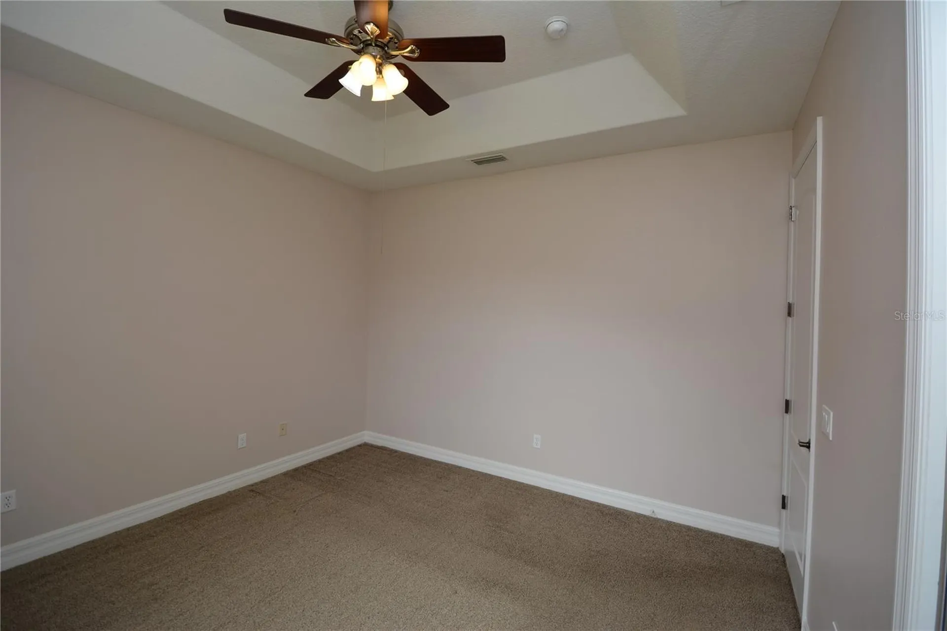 8 Fernon Lane Palm Coast FL 32137