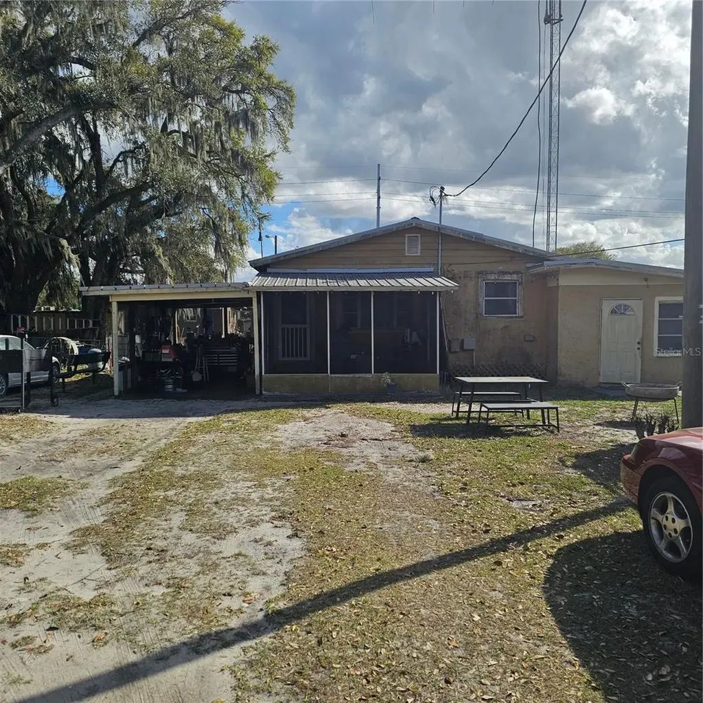 2230 4th Street Mulberry FL 33860