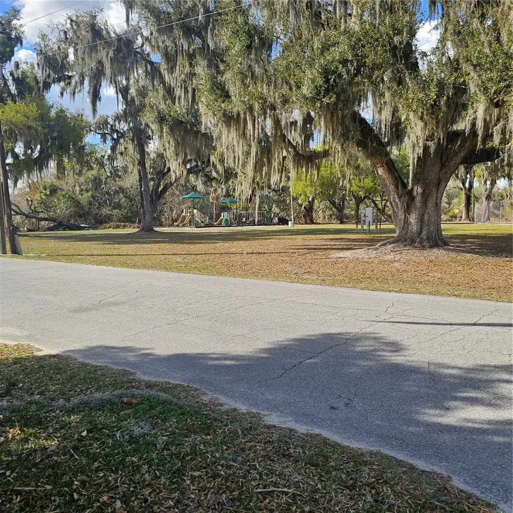 2230 4th Street Mulberry FL 33860