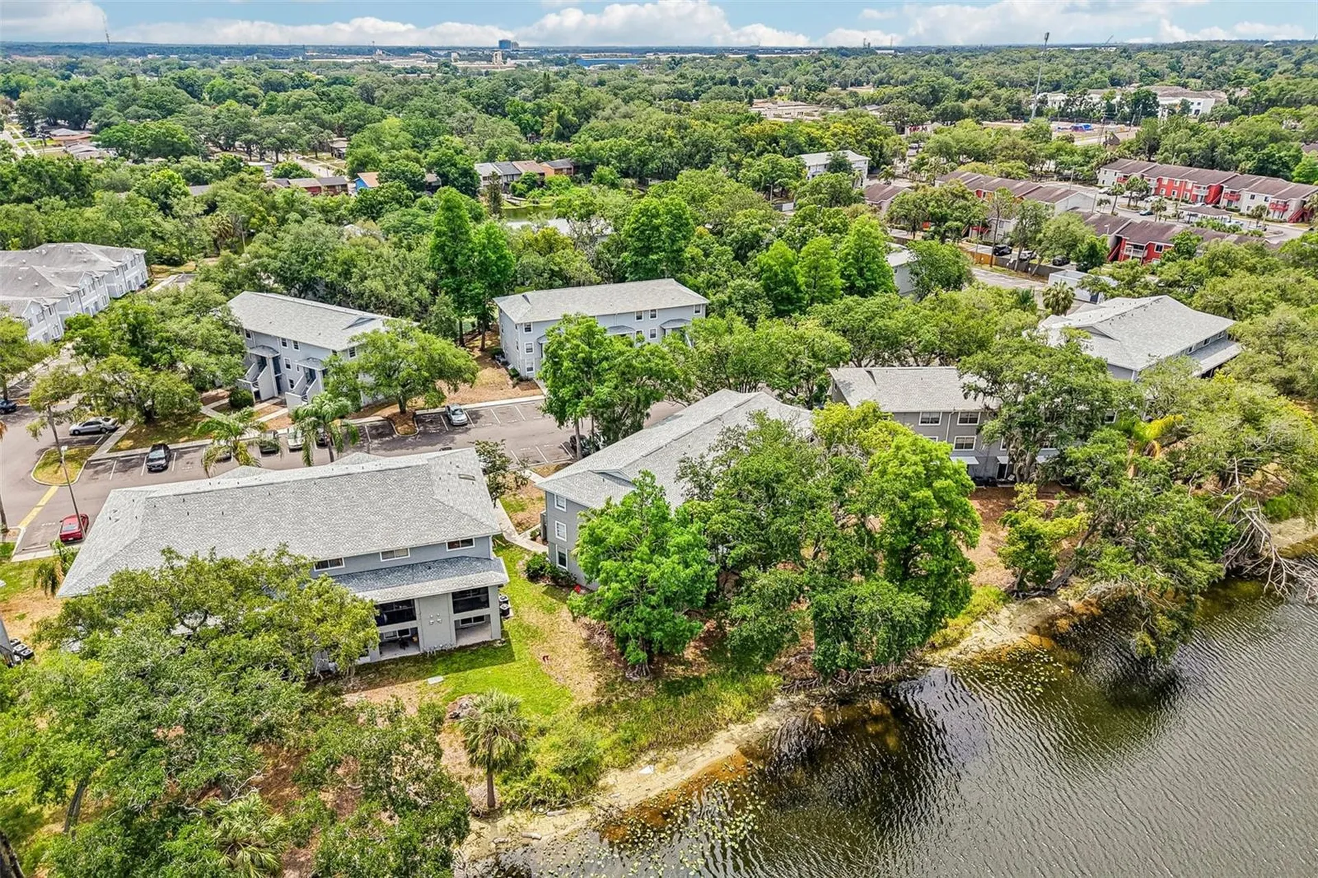 7192 E Bank Drive Tampa FL 33617