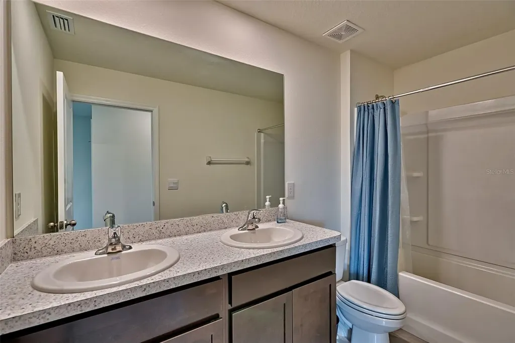 1100 NW 248th Drive Newberry FL 32669