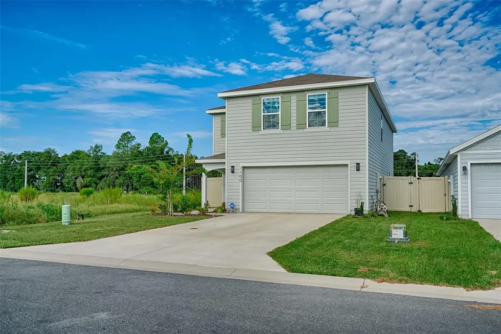 1100 NW 248th Drive Newberry FL 32669