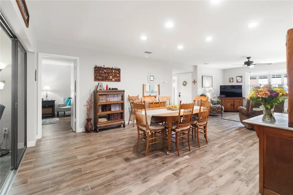 6064 Fairway Lane Bradenton FL 34210