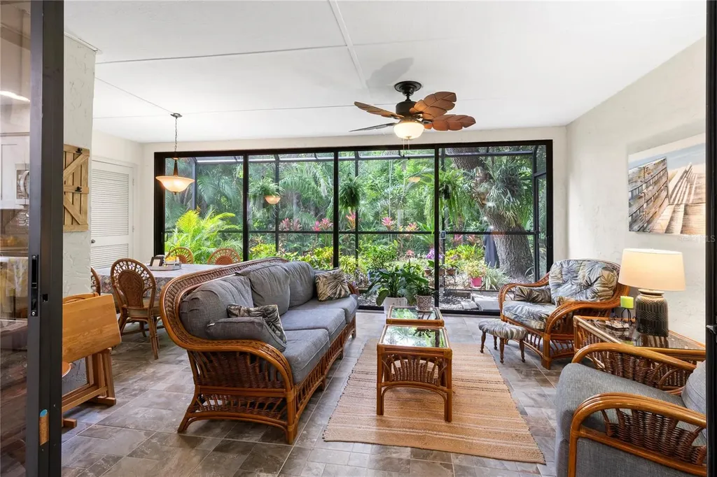 6064 Fairway Lane Bradenton FL 34210