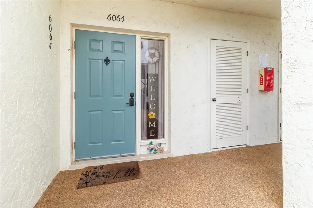 6064 Fairway Lane Bradenton FL 34210