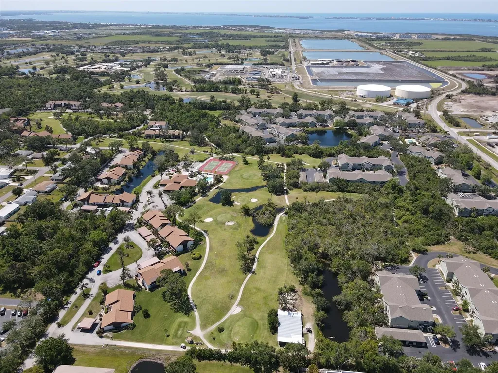 6064 Fairway Lane Bradenton FL 34210