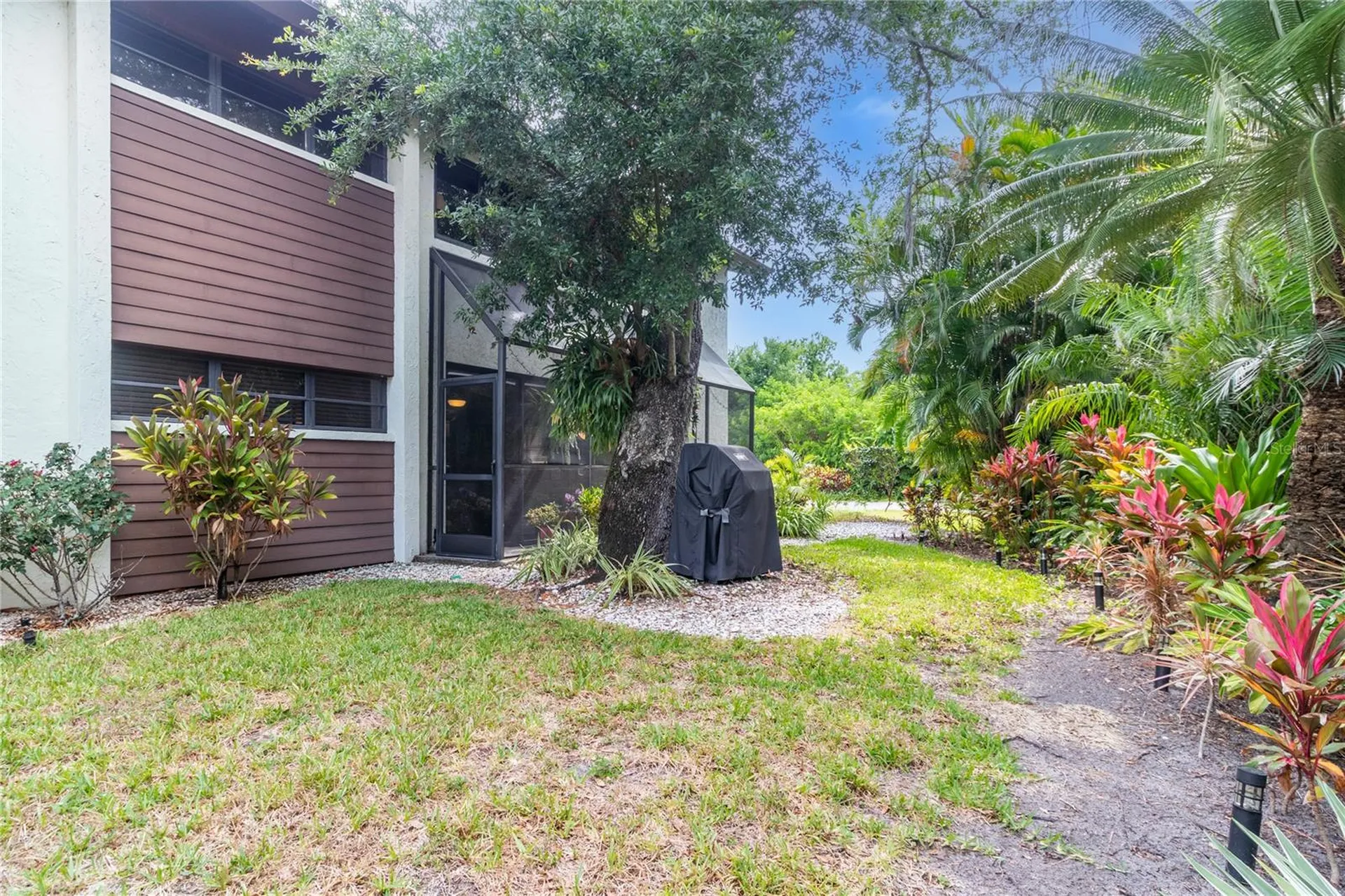 6064 Fairway Lane Bradenton FL 34210