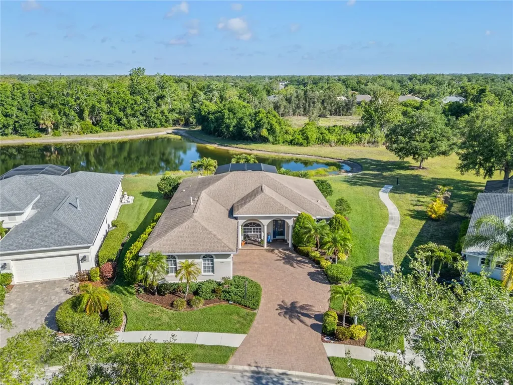 10921 Bluestem Circle Lakewood Ranch FL 34202