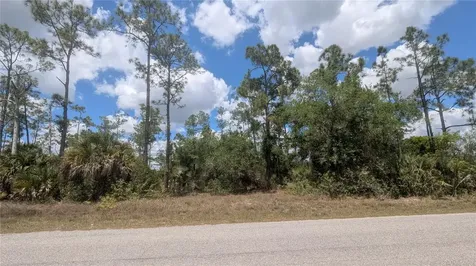 2105 E 9 Street Lehigh Acres FL 33936