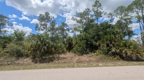 2105 E 9 Street Lehigh Acres FL 33936