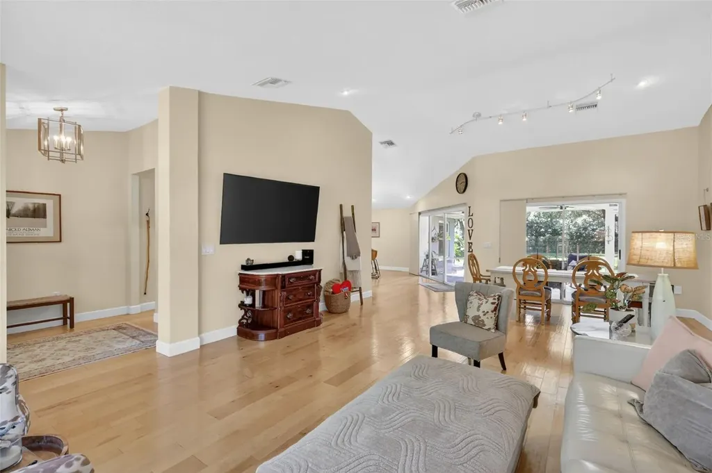 1200 Marshall Court Eustis FL 32726