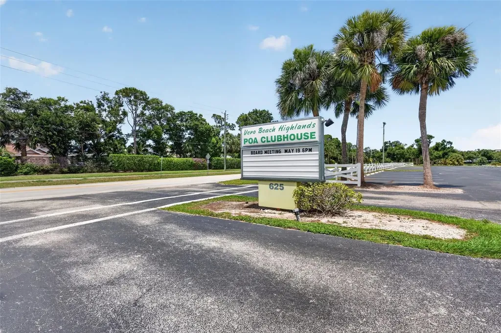2296 18th Ave SW Vero Beach FL 32962