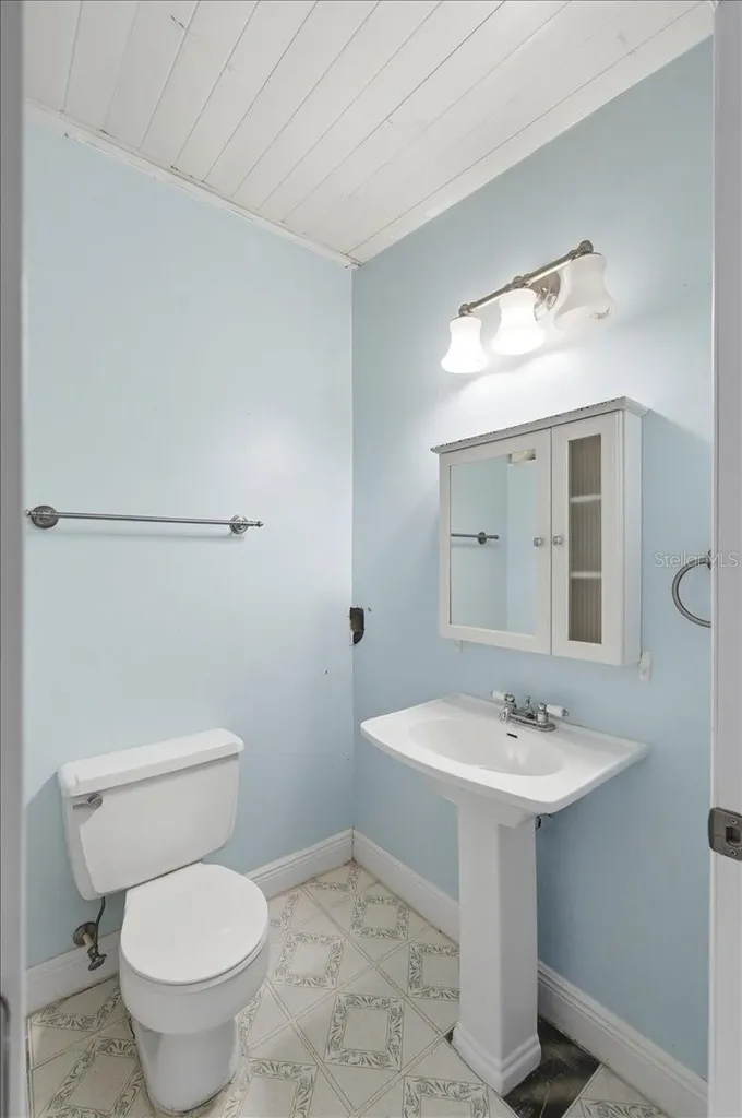 1603 Foxway Drive Lakeland FL 33810