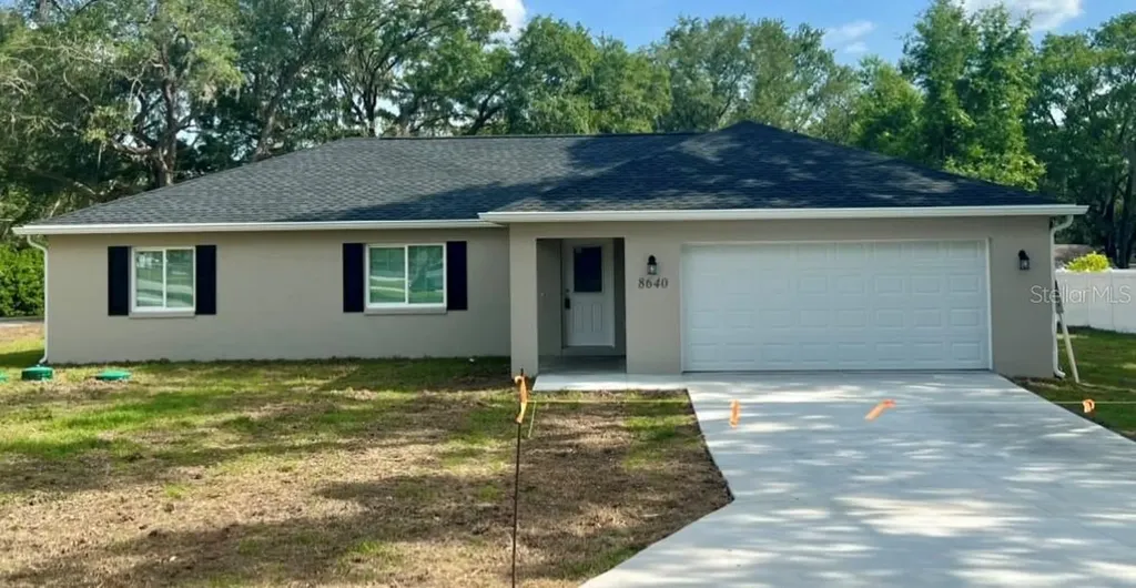 8640 SE 157 Place Summerfield FL 34491