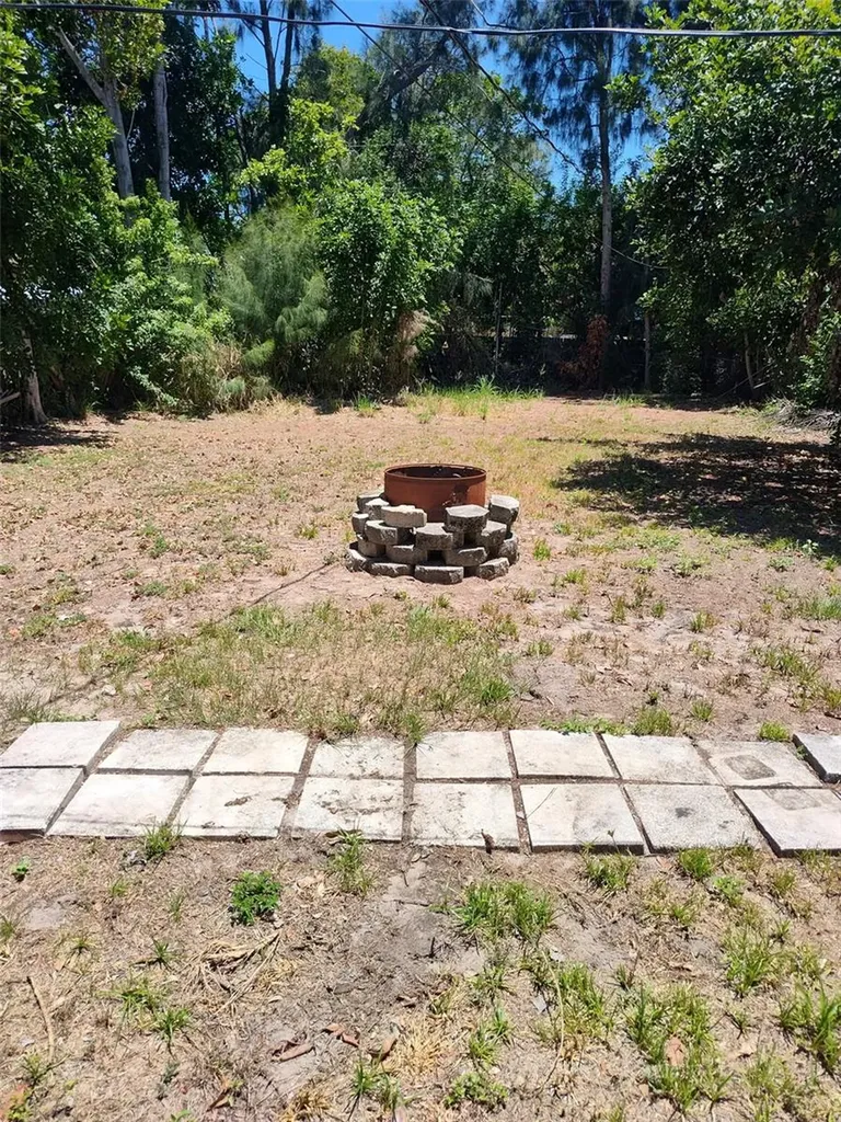 5411 70th Lane N St Petersburg FL 33709