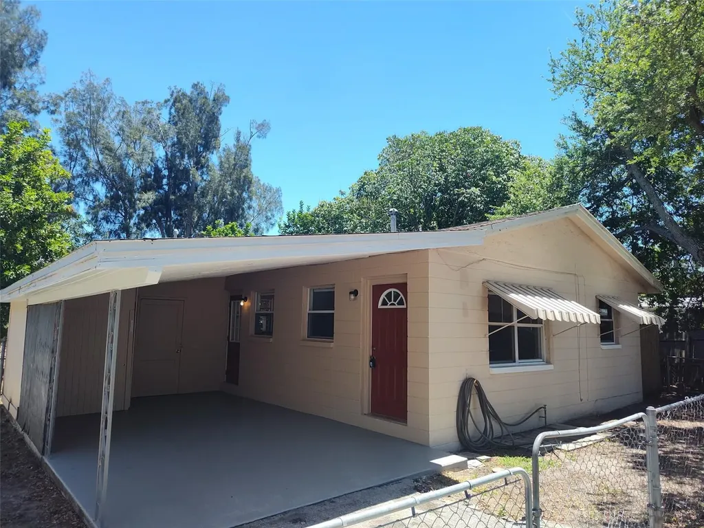 5411 70th Lane N St Petersburg FL 33709