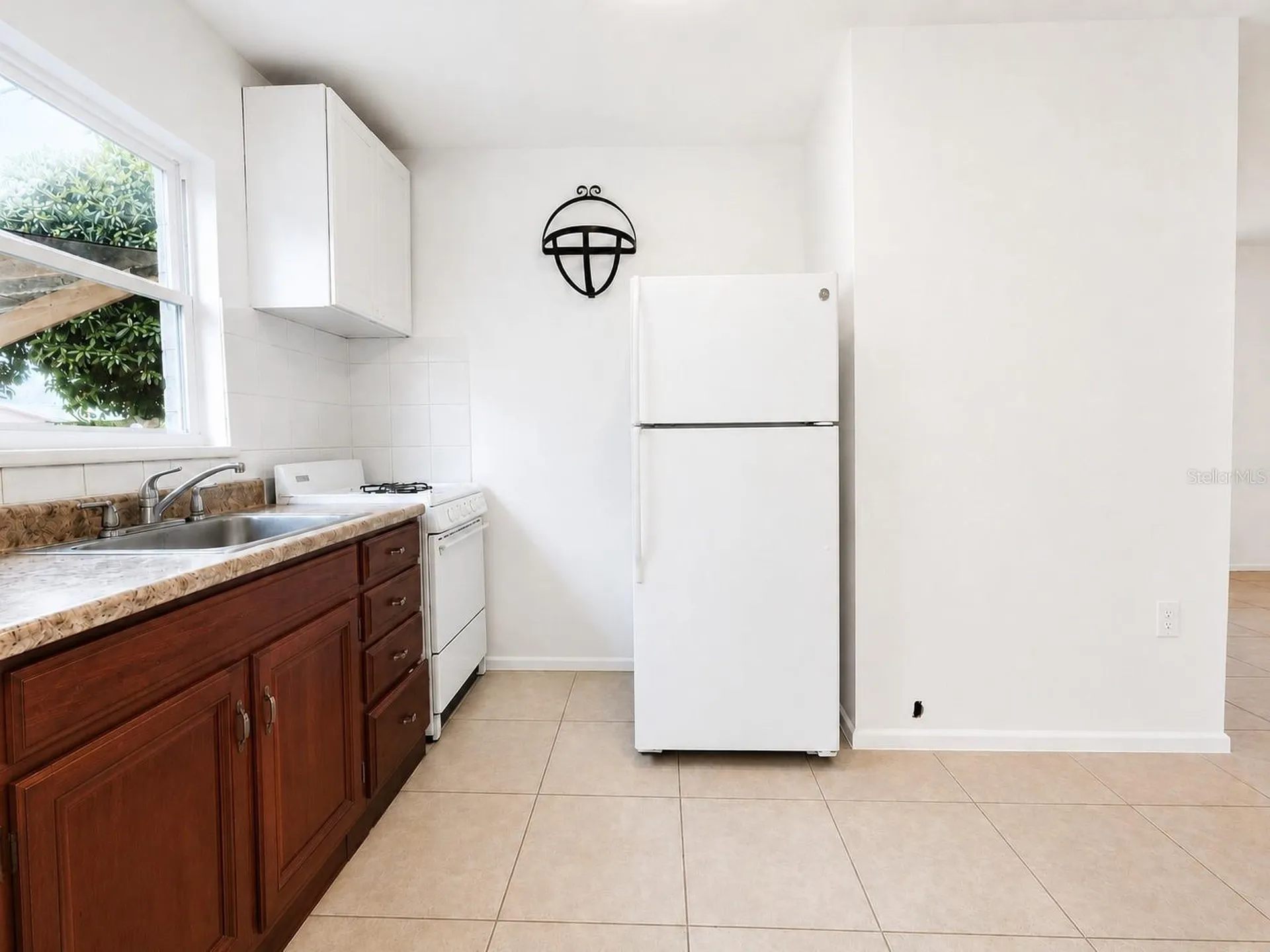 5411 70th Lane N St Petersburg FL 33709