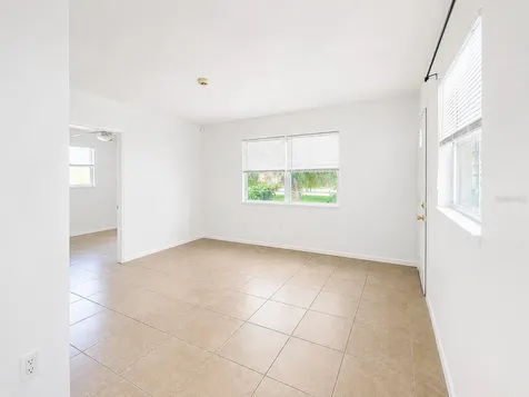 5411 70th Lane N St Petersburg FL 33709