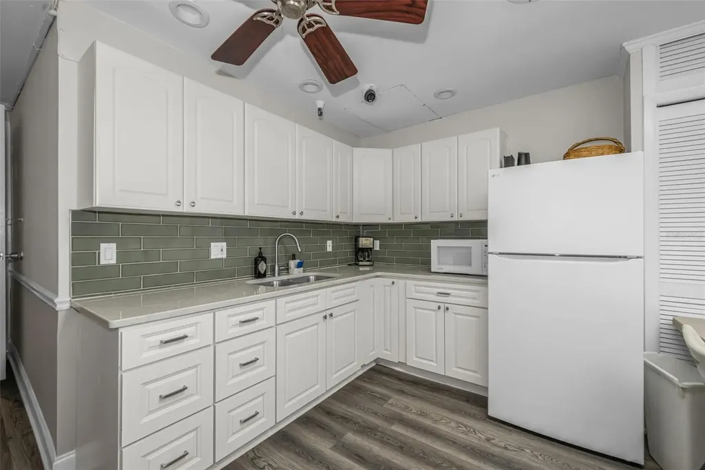 100 Bluff View Drive Belleair Bluffs FL 33770