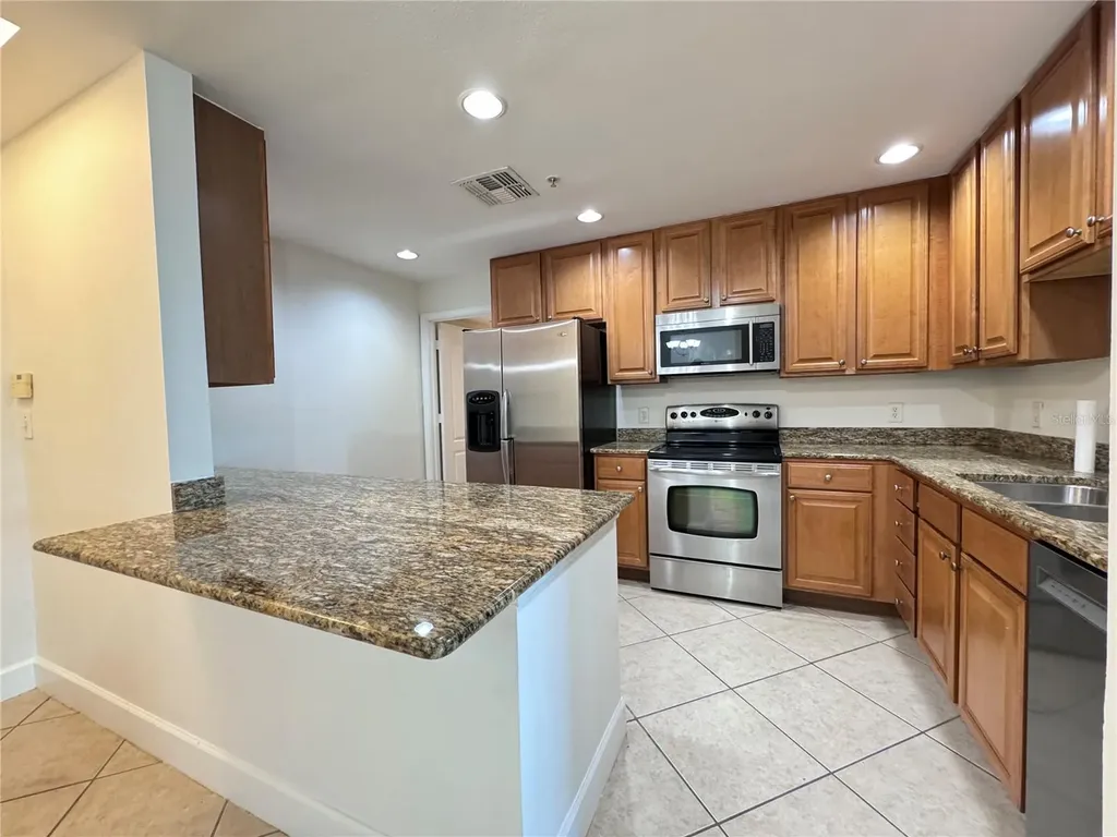 808 3rd Avenue W Bradenton FL 34205