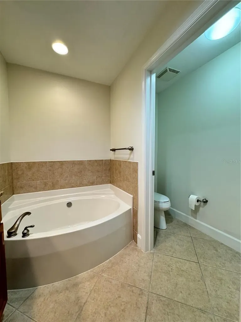 808 3rd Avenue W Bradenton FL 34205