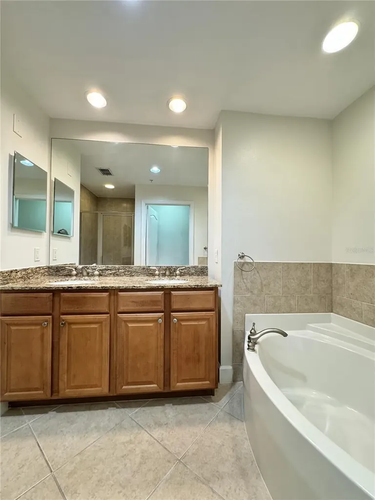808 3rd Avenue W Bradenton FL 34205