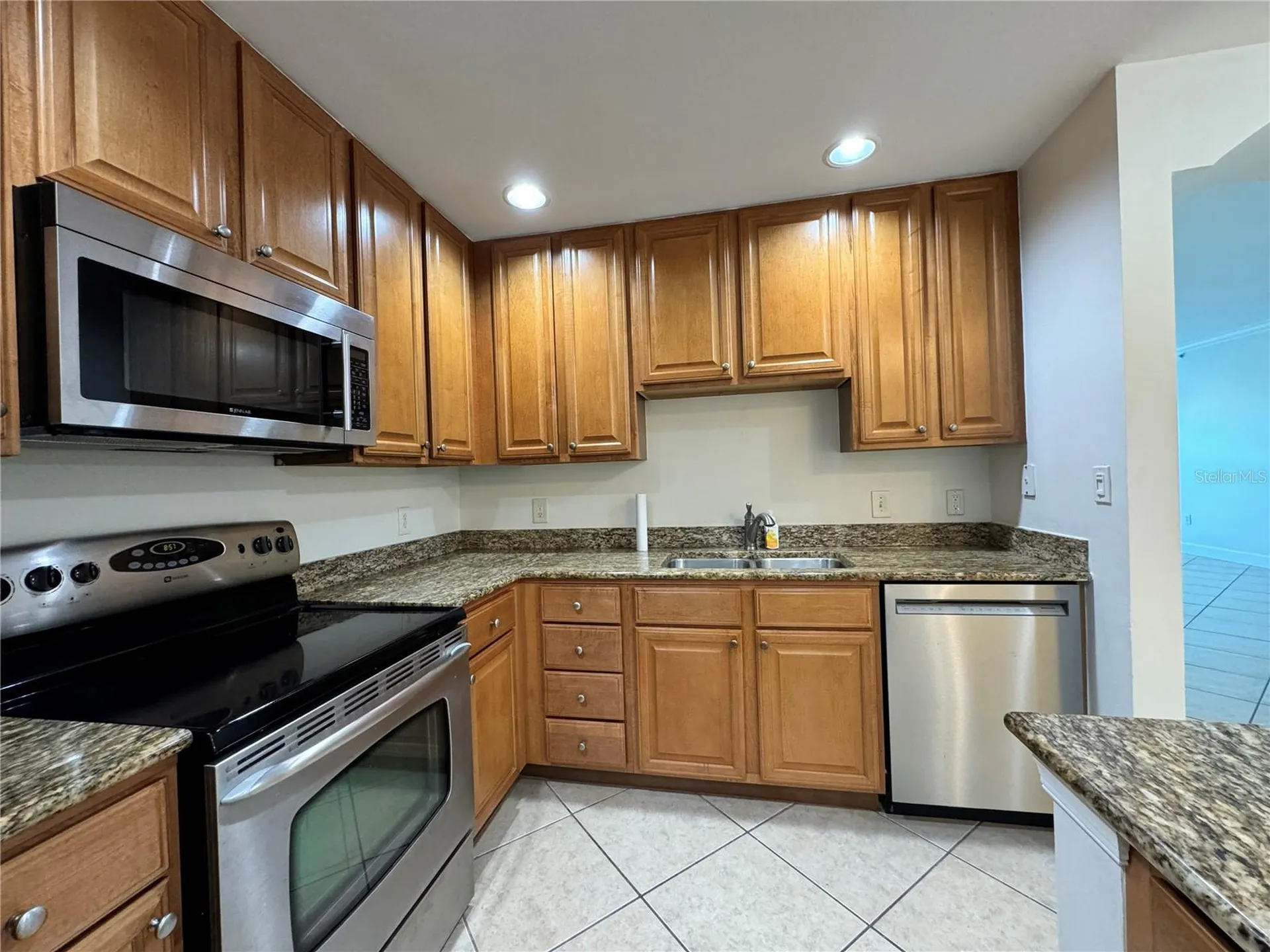 808 3rd Avenue W Bradenton FL 34205