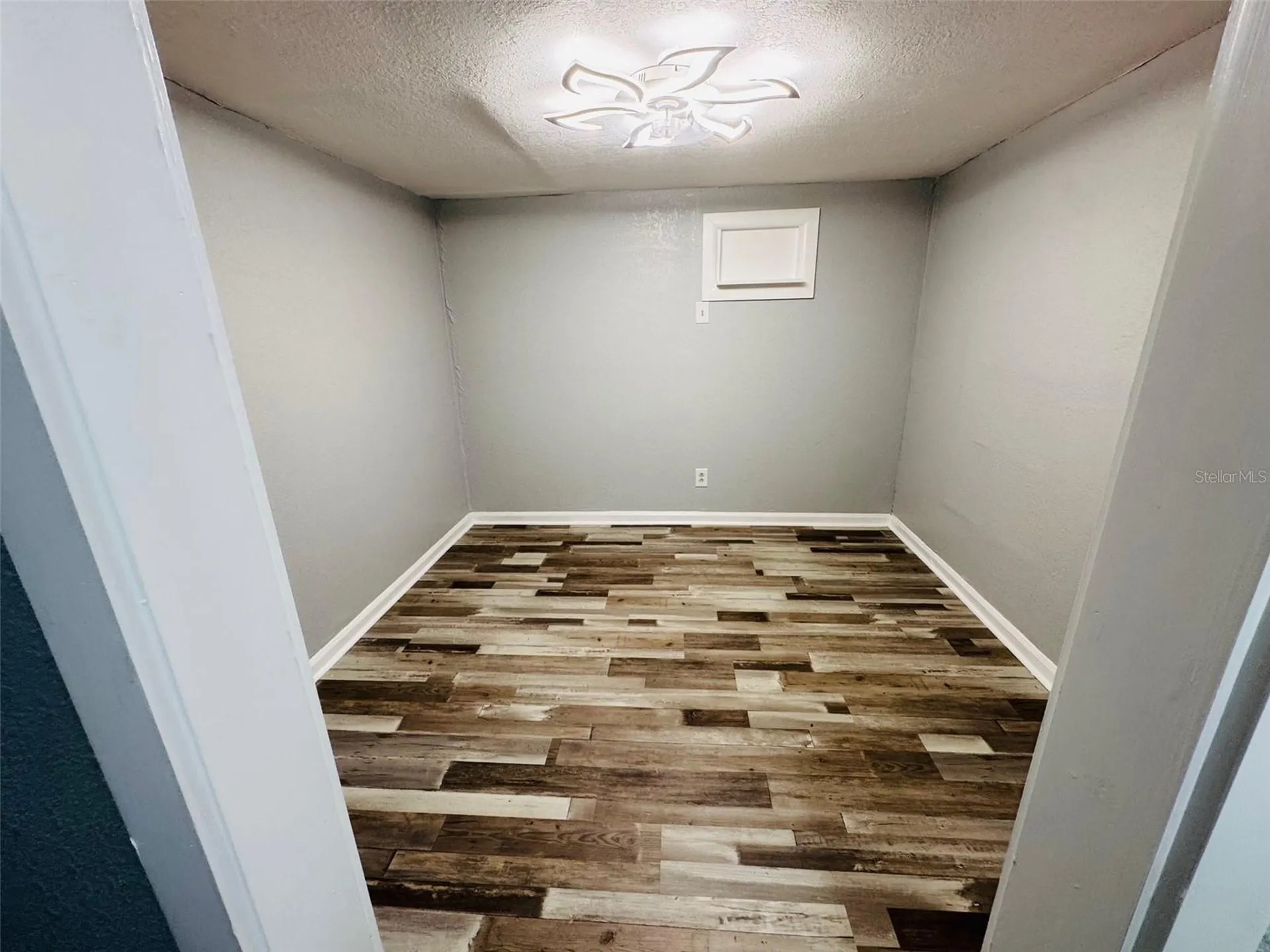 128 W North Street Tampa FL 33604