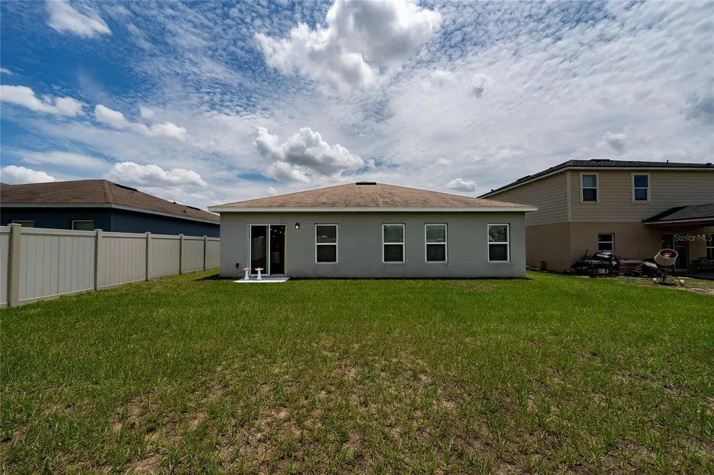 145 Silver Maple Bend Davenport FL 33837