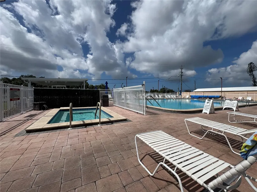 5120 8 A Street E Bradenton FL 34203
