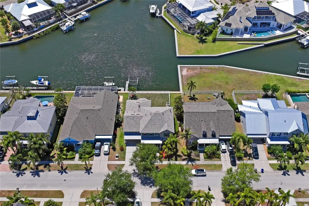 5714 Sea Trout Place Apollo Beach FL 33572