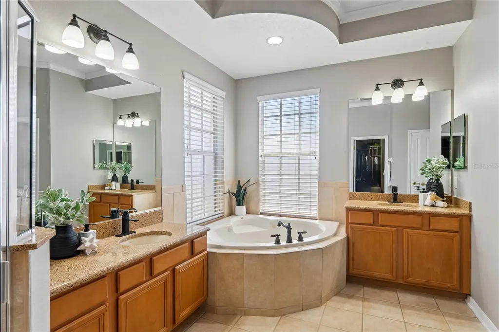 5714 Sea Trout Place Apollo Beach FL 33572