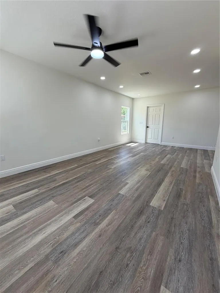 7152 Palm Avenue Leesburg FL 34788