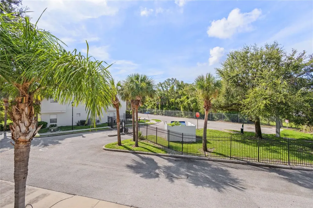 3633 Bay Heights Way Tampa FL 33611