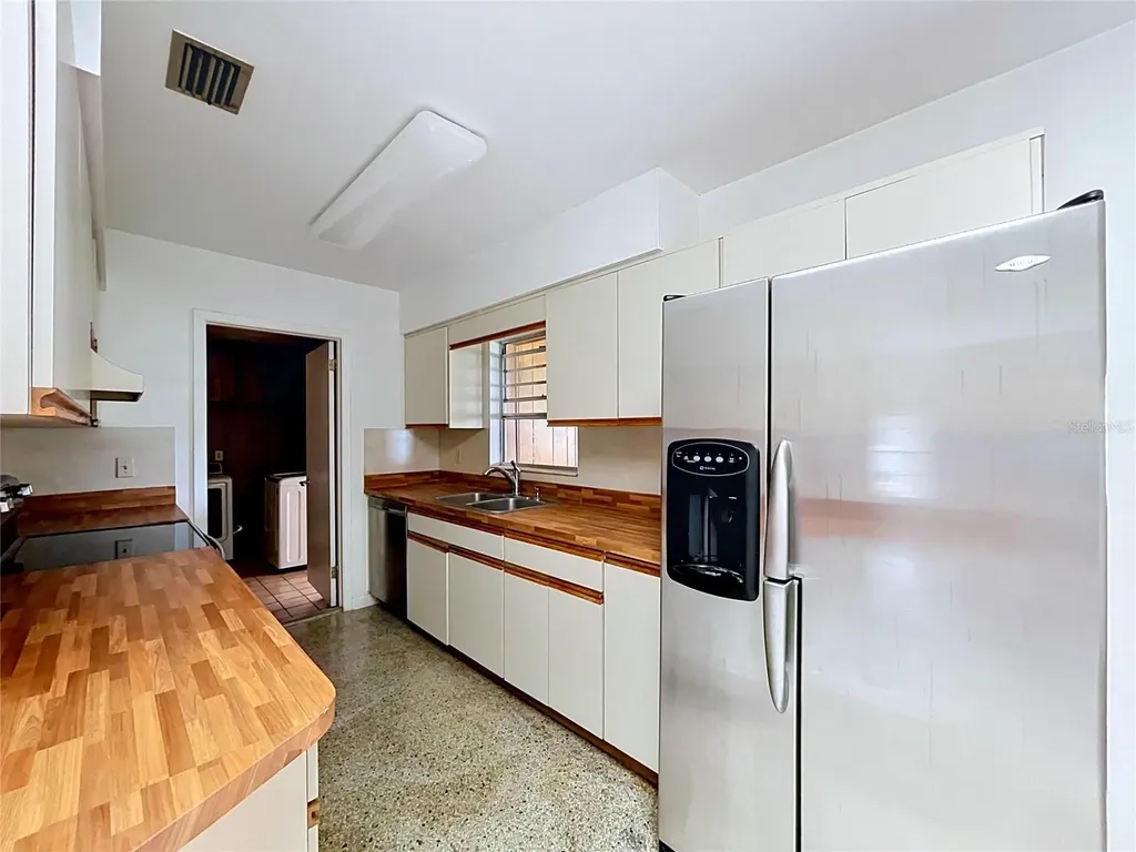 7706 W Elm Street Tampa FL 33615