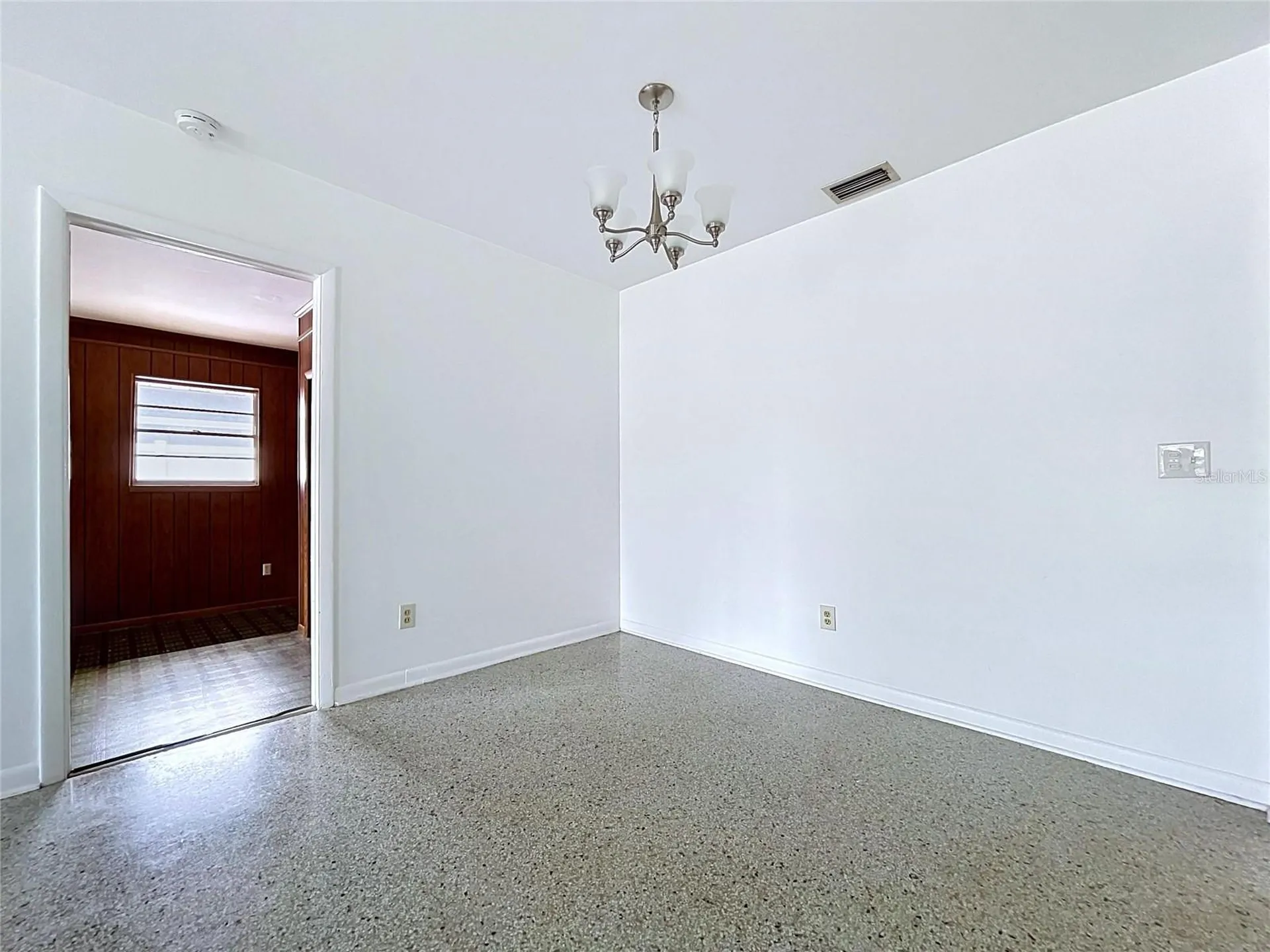 7706 W Elm Street Tampa FL 33615