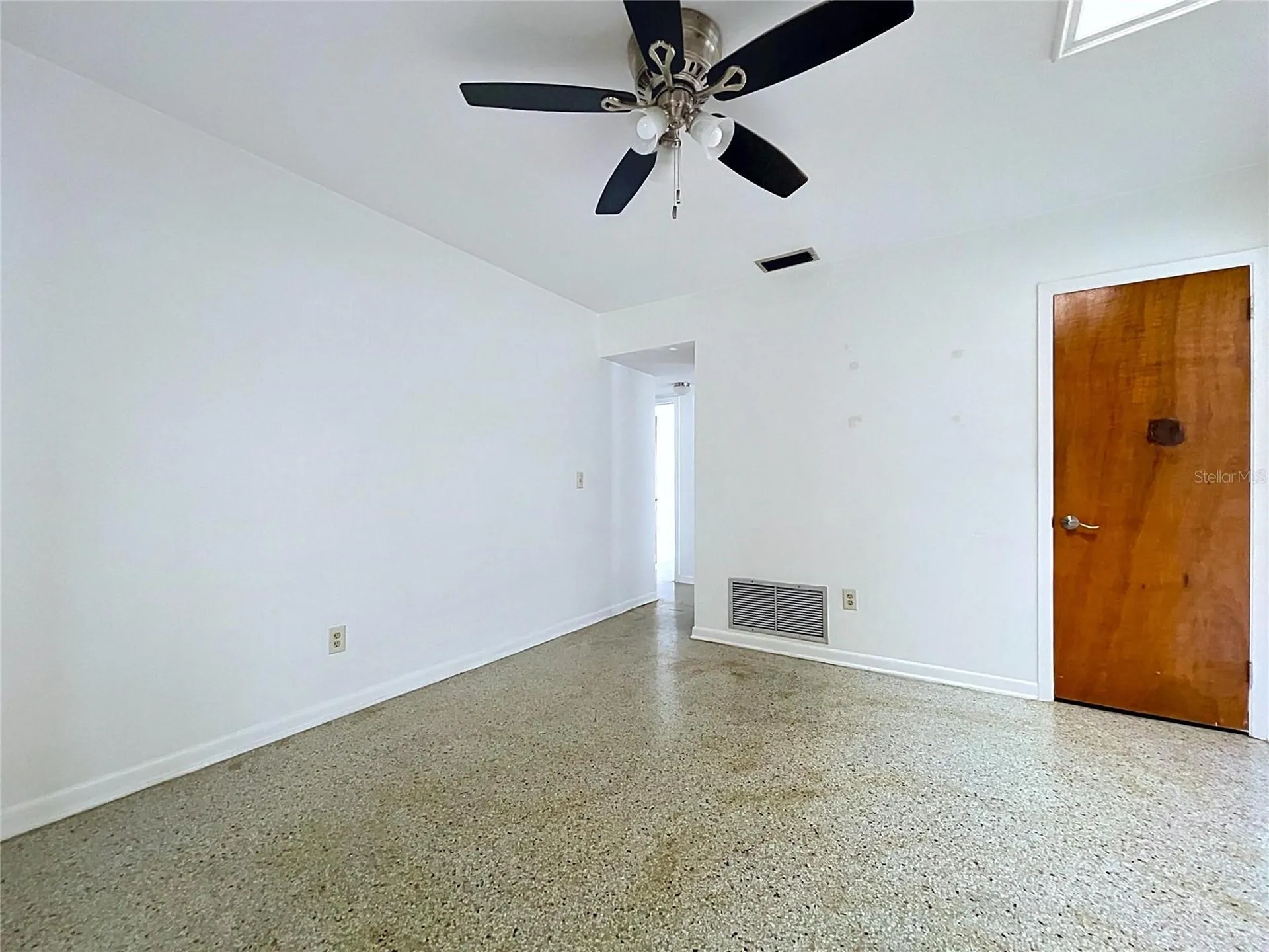 7706 W Elm Street Tampa FL 33615