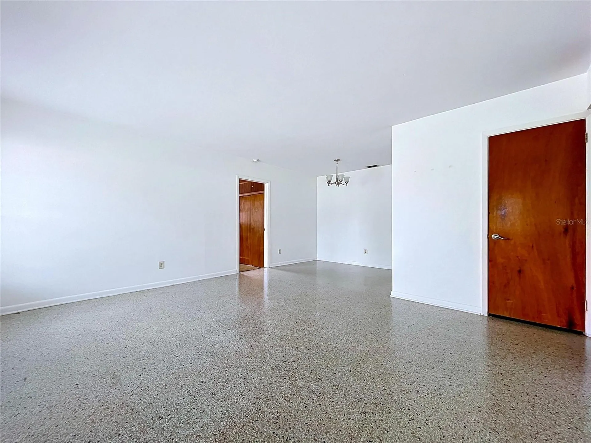 7706 W Elm Street Tampa FL 33615
