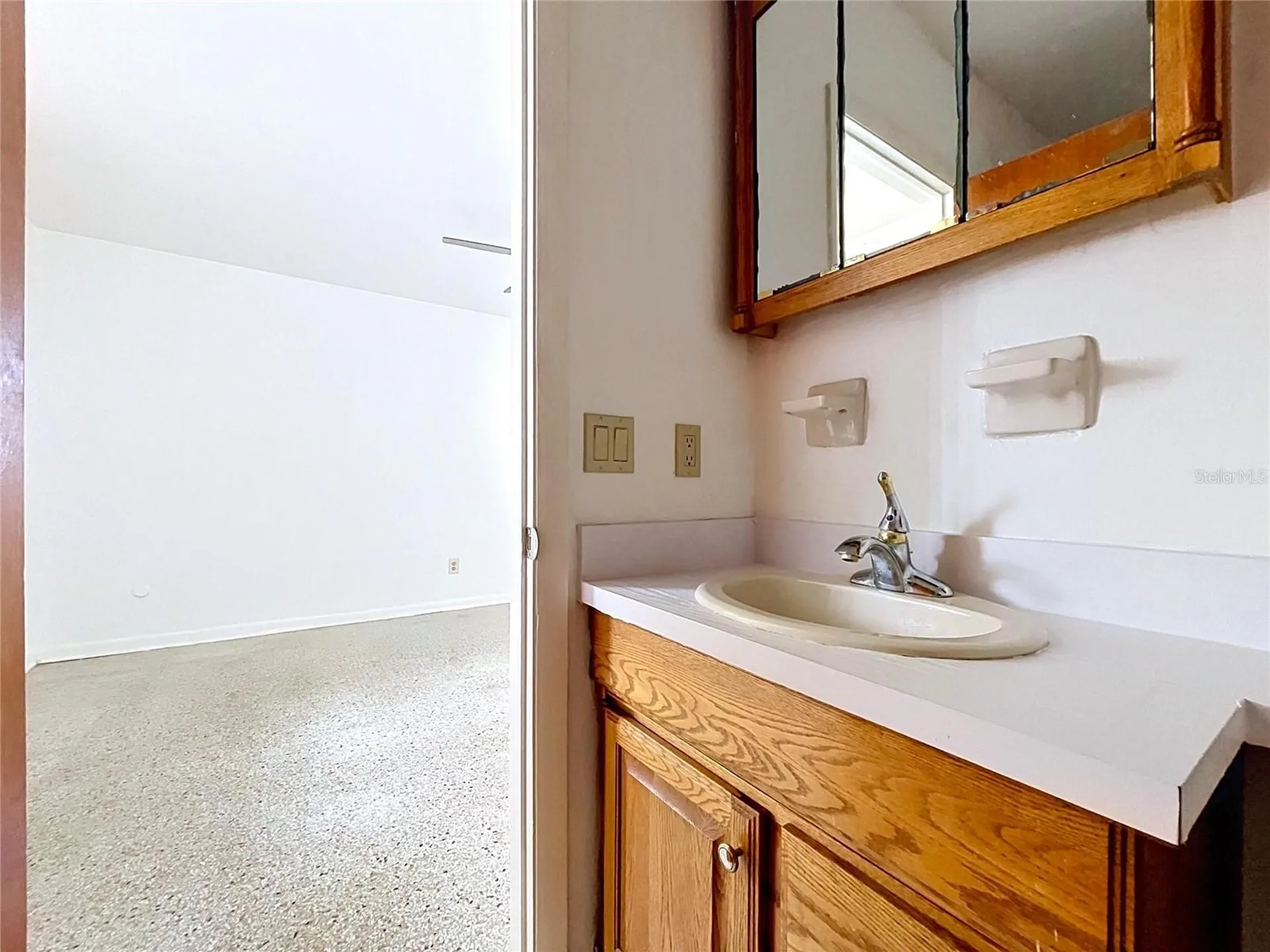 7706 W Elm Street Tampa FL 33615