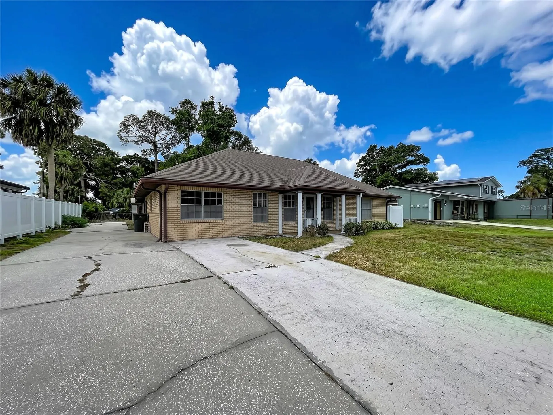7706 W Elm Street Tampa FL 33615