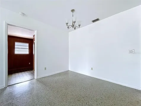7706 W Elm Street Tampa FL 33615