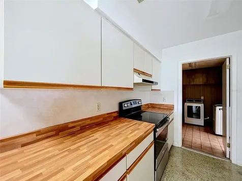 7706 W Elm Street Tampa FL 33615