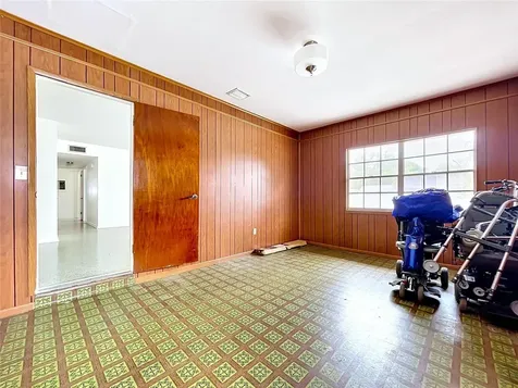 7706 W Elm Street Tampa FL 33615