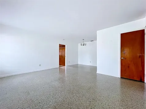 7706 W Elm Street Tampa FL 33615