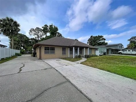 7706 W Elm Street Tampa FL 33615