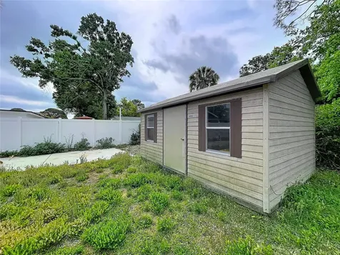 7706 W Elm Street Tampa FL 33615