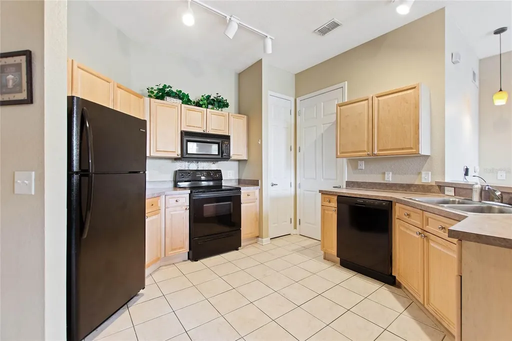 206 Terrace Ridge Circle Davenport FL 33896