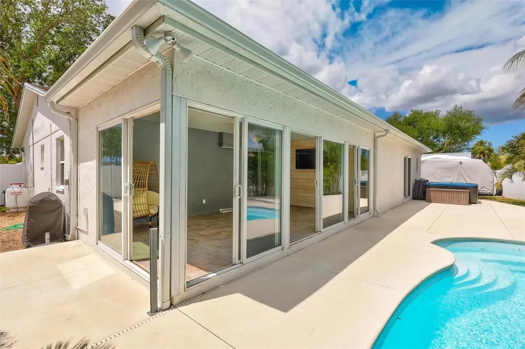 4417 Trout Drive SE St Petersburg FL 33705