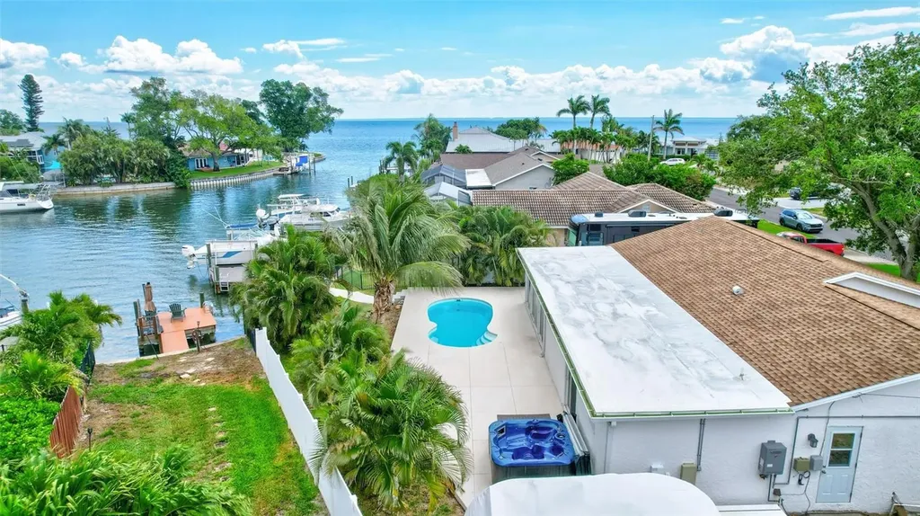 4417 Trout Drive SE St Petersburg FL 33705